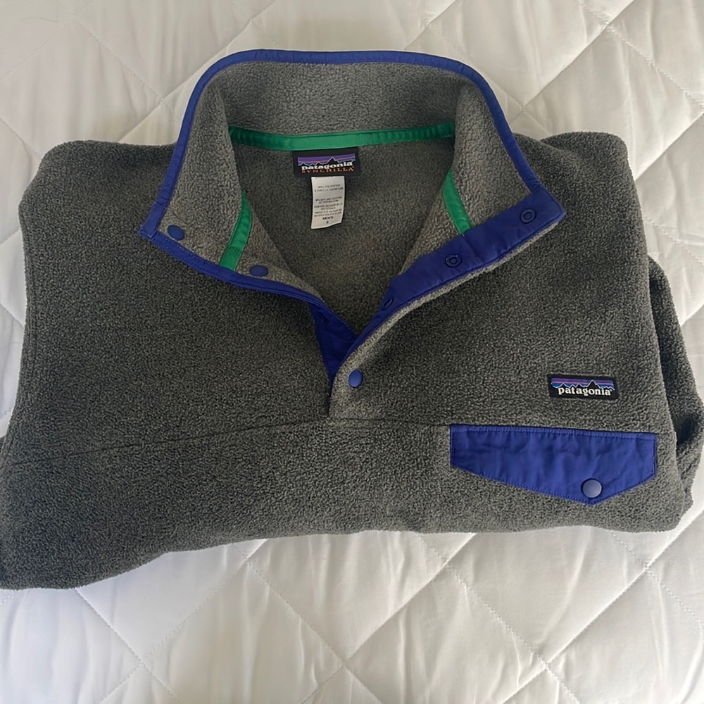 Patagonia men’s Small Synchilla pullover
